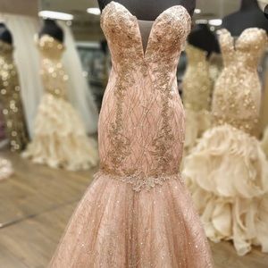 Engagement/ Prom Dress